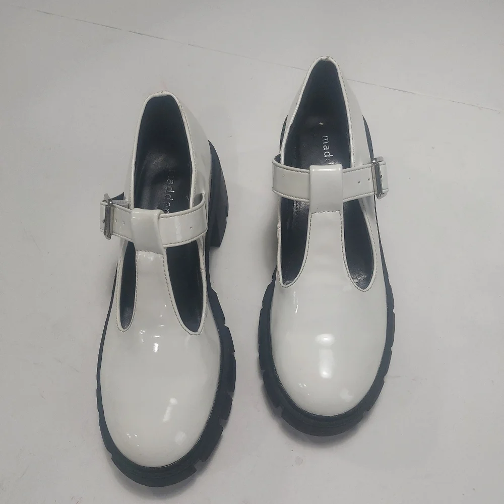 Women’s White Mary Jane Chunky Heel Shoes